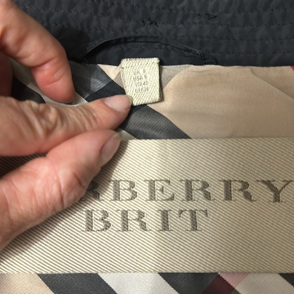 NWOT authentic Burberry Brit trench size 6 - Picture 3 of 4